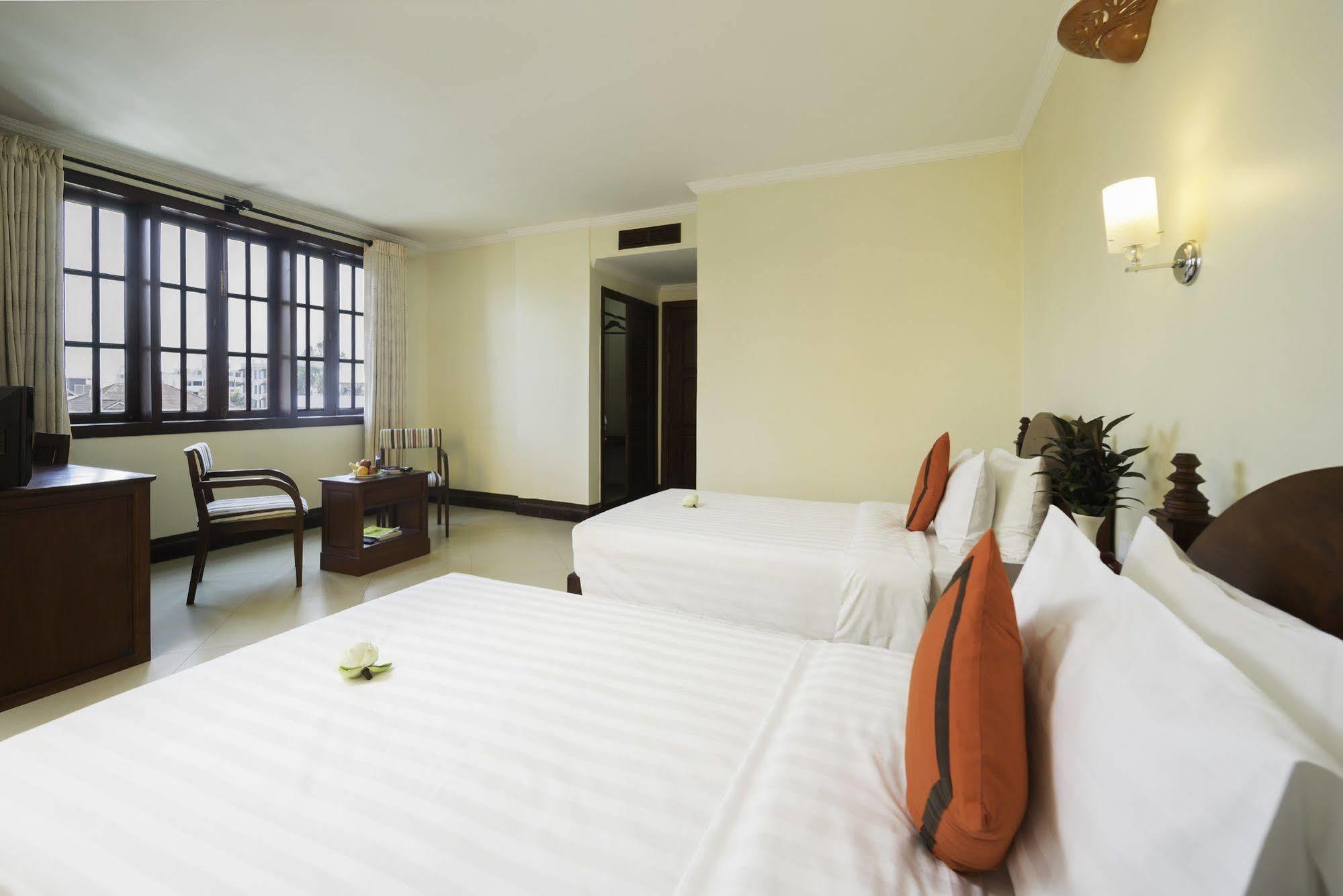 סיאם ריפ Sovan Mealea Hotel מראה חיצוני תמונה