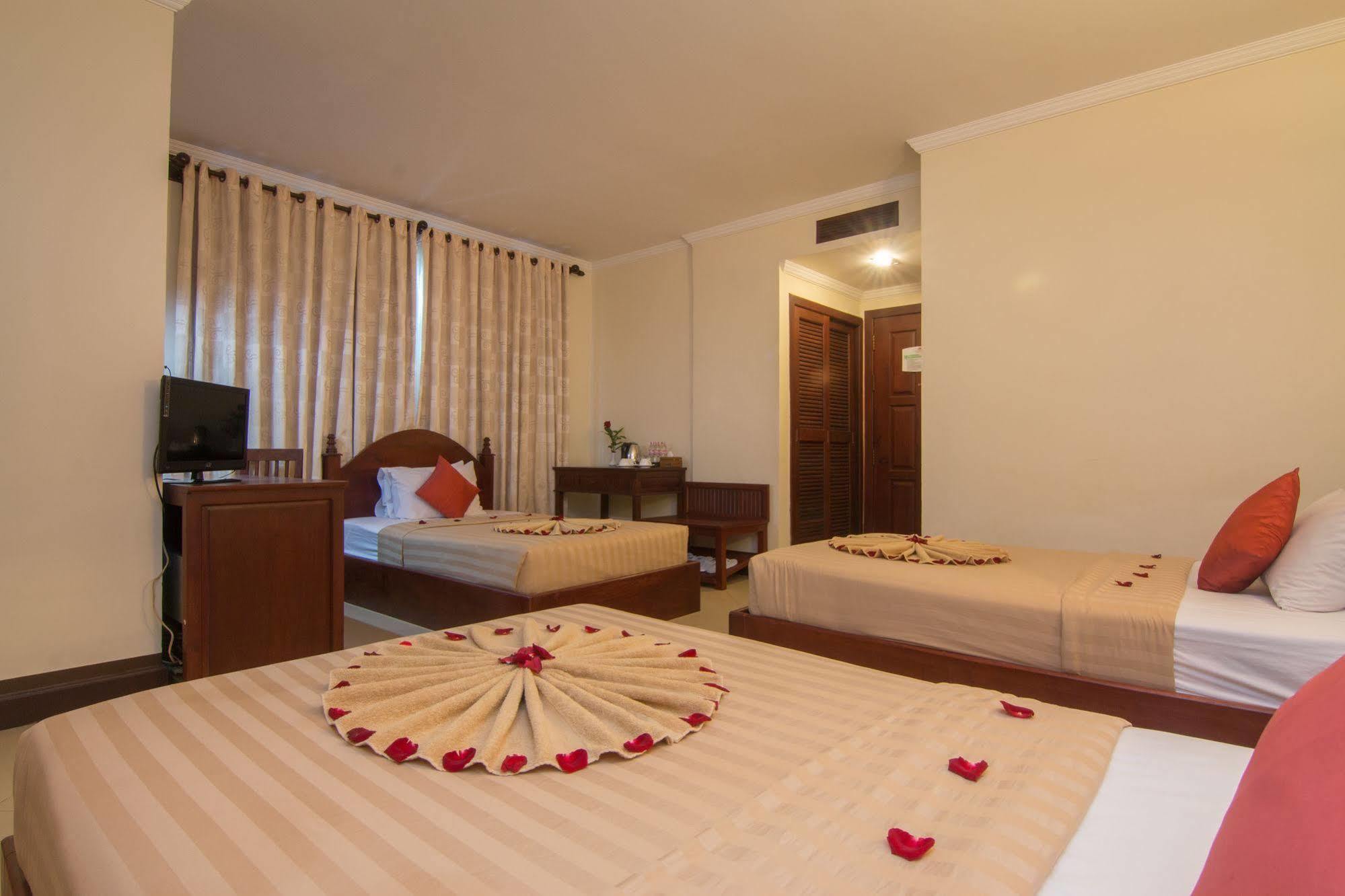סיאם ריפ Sovan Mealea Hotel מראה חיצוני תמונה